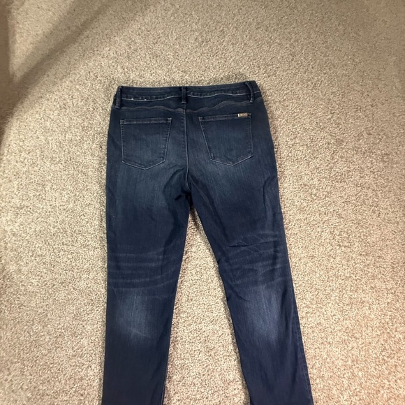 White House Black Market Slim Crop Jeans – Size 10S Dark wash Like new - Picture 6 of 8